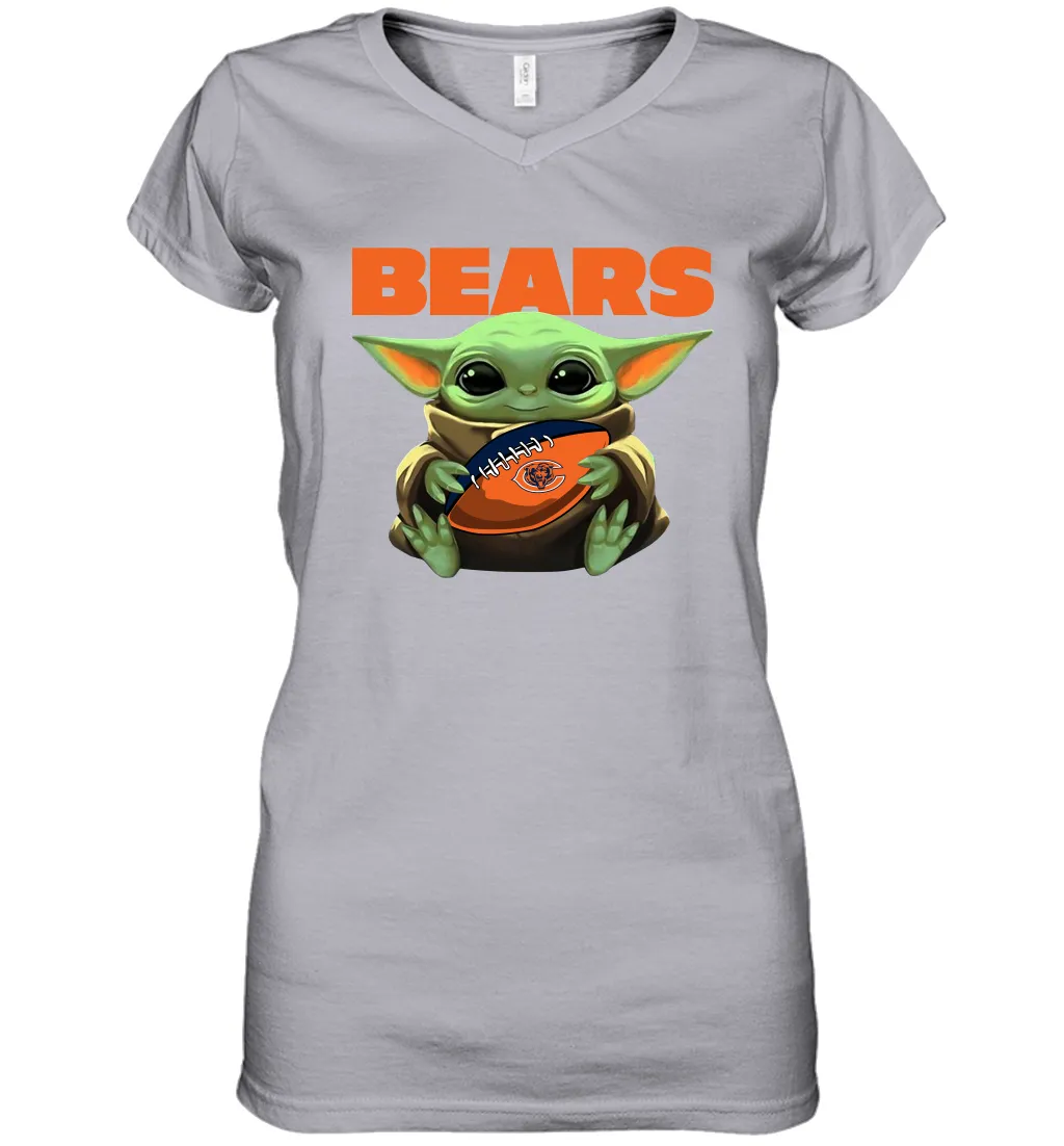 Baby Yoda Loves The Chicago Bears Star Wars Baby Yoda Hugs Bears NFL Womens V-Neck T-Shirt