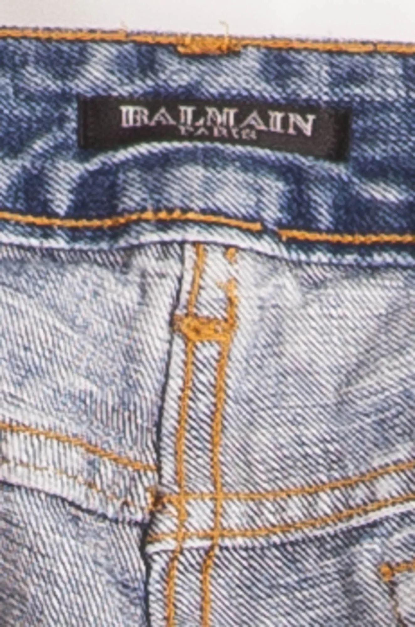 Balmain - Light Wash Jeans - FR 40