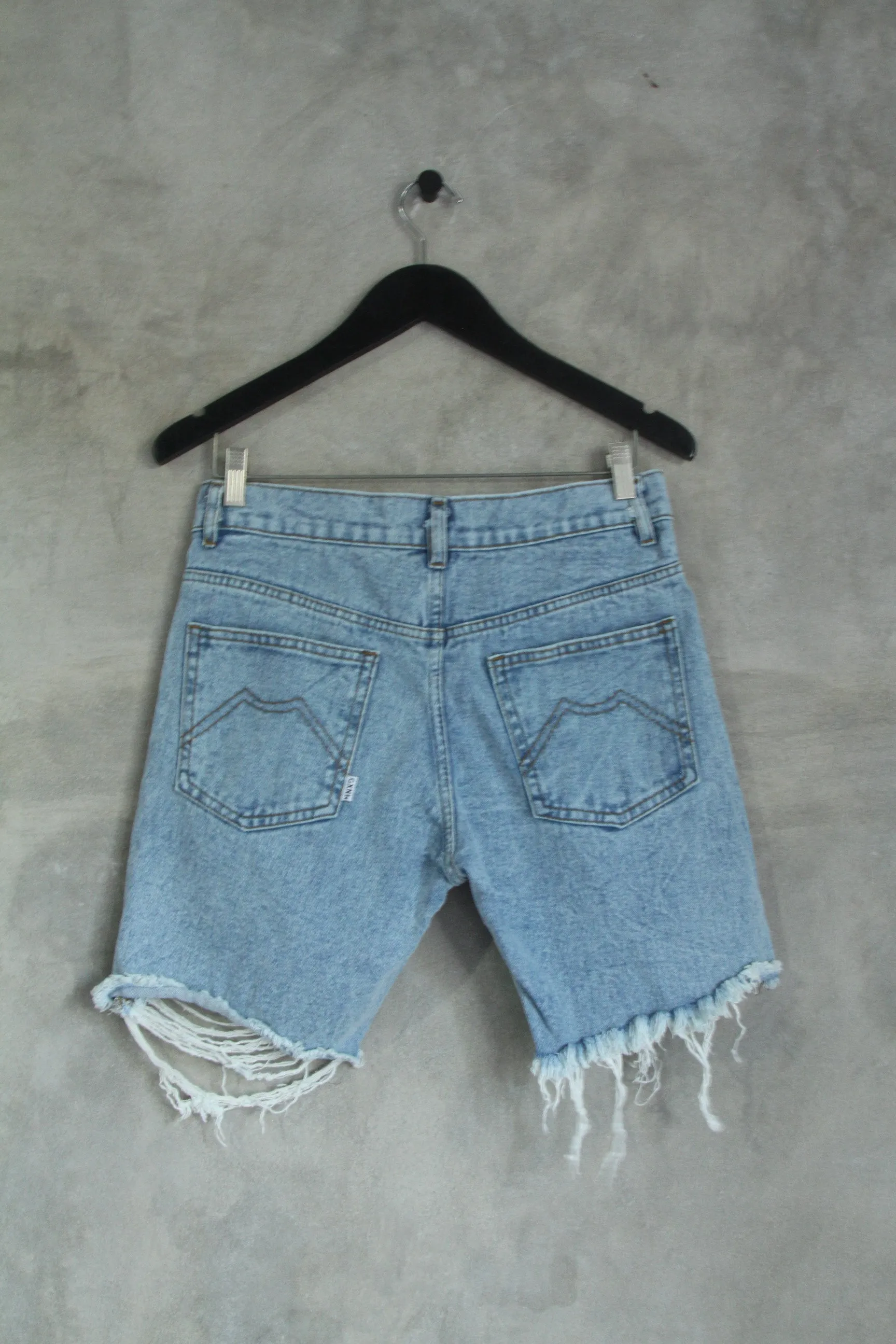 HVAR DENIM SHORTS