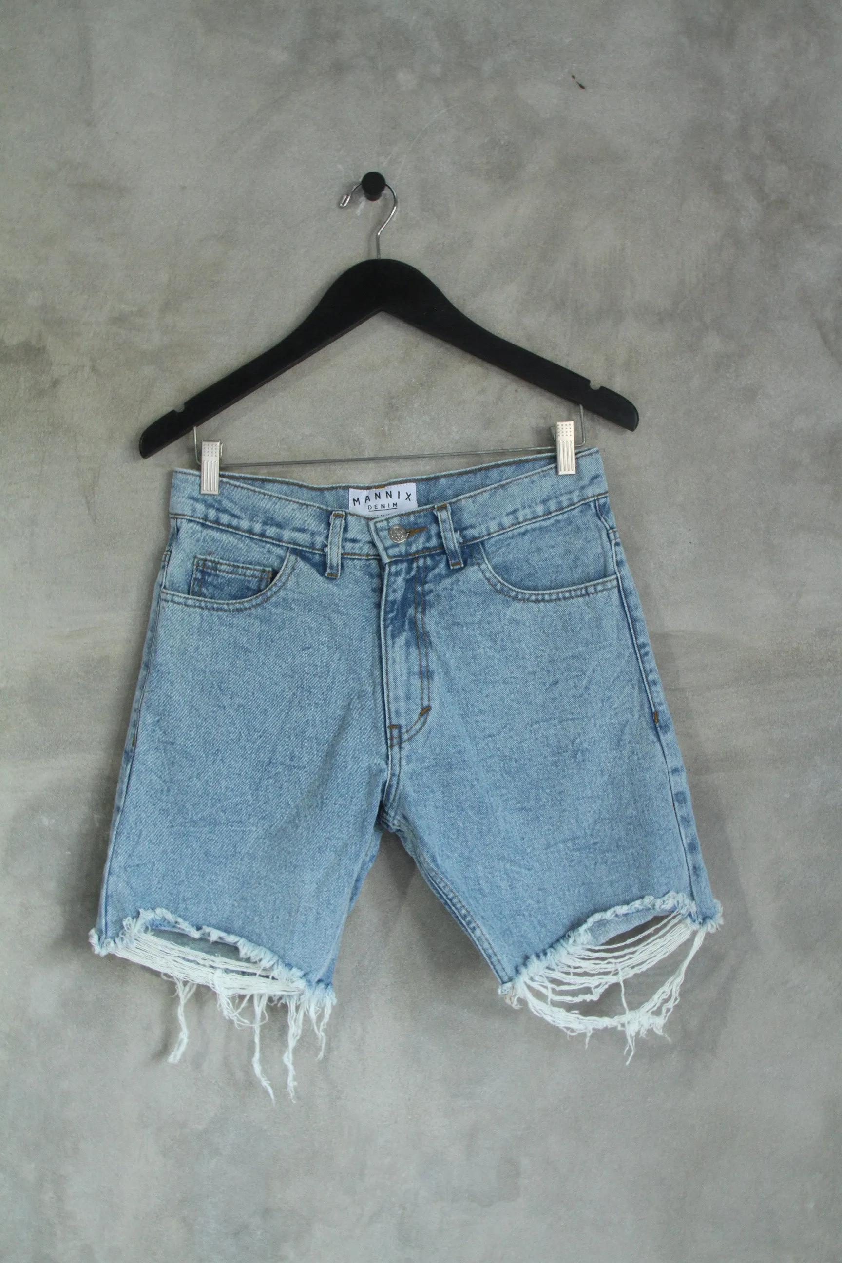 HVAR DENIM SHORTS